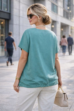 Нарядная футболка Graphic Bloom арт. А1025