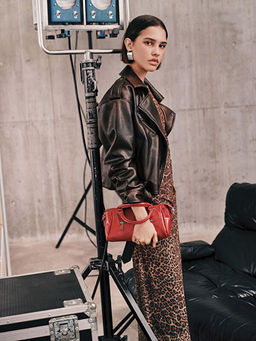 Biker Yaka Kemerli Kad?n Deri G?r?n?ml? Ceket