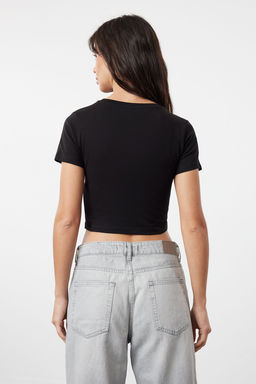 TRENDYOLMILLA Pembe Fiyonk Detayl? Crop K?sa Kollu Orme T-Shirt TWOSS24TS00248 фото 5