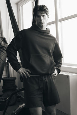 Pantal?n corto de deporte con DryMove - H&m фото 11