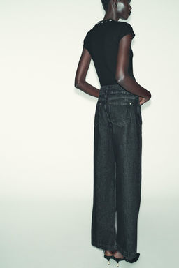 SHORT SLEEVE FAUX PEARL T-SHIRT - Zara фото 4