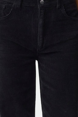 Siyah Kadife Straight/Duz Kesim Dokuma Pantolon TWOAW25PL00104