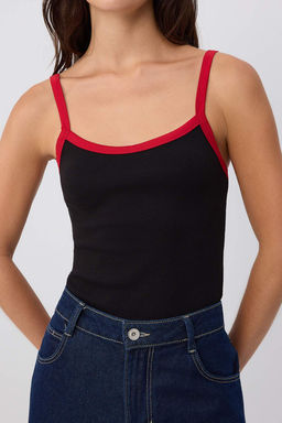 Siyah D_z Fitted Havuz Yaka Kolsuz Biyeli __t__tl_ Fitilli Esnek _rme Body TWOSS26BD00039 - Trendyolmilla фото 3