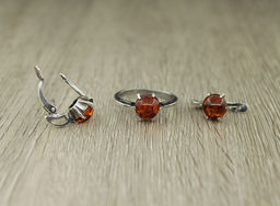 Комплект "Аделия" янтарь (имитация) размер кольца 18