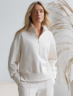 Джемпер из эластичного футера двухнитки с воротом на молнии