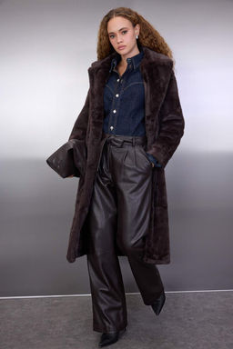 Koyu Kahverengi Kurklu Mono Kapama Oversize Uzun Kaban TWOAW26KB00002