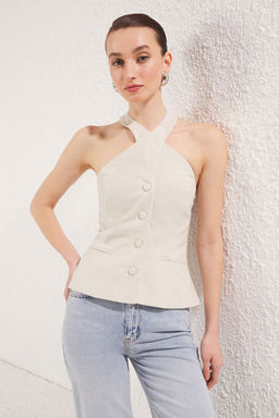 Trendyolmilla Bej Keten Gorunumlu Capraz Halter Yaka Yelek Dokuma Bluz TWOSS25BZ00255