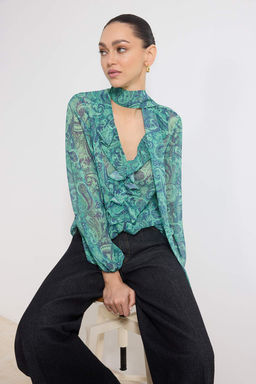 Yesil Sal Desenli Boho Transparan Sifon Dokuma Bluz TWOSS26BZ00216