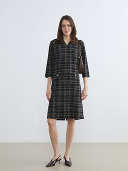 Ka??k Yaka Ekose Elbise