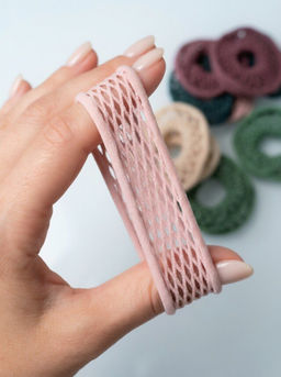 Набор резинок для волос в косметичке