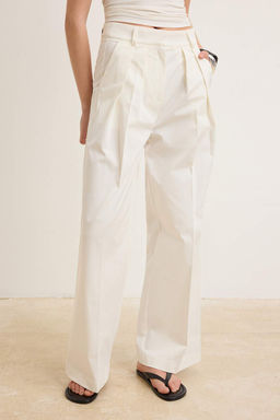 Beyaz Kal?n Kumas Wide Leg/Genis Paca Pantolon | TWOSS26PL00019 - Trendyolmilla фото 3