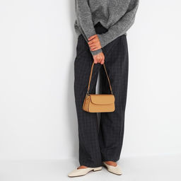 Сумка-мессенджер на магните, цвет бежевый - Simaland фото 2