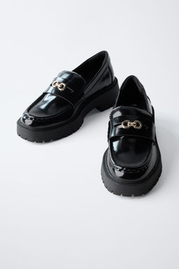 METAL DETAIL MOCCASINS - Zara фото 3
