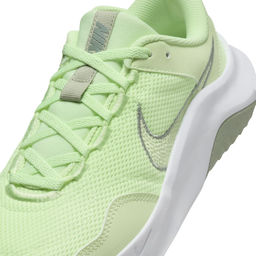 Кроссовки женские