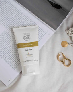 Обновляющая лифтинговая крем-маска для лица с эффектом сияния SECRET AGE STYX, 150 мл