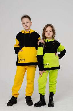 886Д Костюм детский "Черный/салатовый"