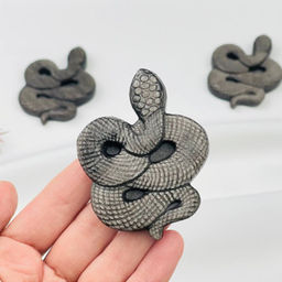 Фигурка Змея из серебристого Обсидиана