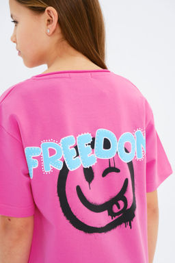 Удлиненная футболка из футера Freedom Цвет: малиновый - Miza фото 4