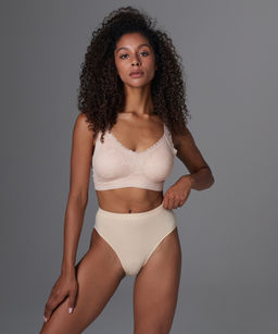 Трусы женские бесшовные с высокой посадкой Vanessa GB-001 нейлон, эластан бежевый размеры S, M, L