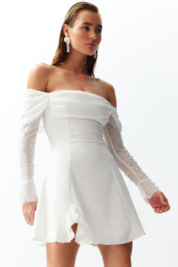 TRENDYOLMILLA Bridal Beyaz A-Kesim Astarl? Dokuma K?sa Dugun/Nikah S?k Abiye Elbise TPRSS24EL00117