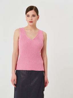 Топ вязаный