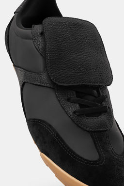 SNEAKERS WITH TONGUE DETAIL - Zara фото 2