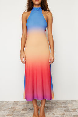 Cok Renkli Desenli Halter Yaka Vucuda Oturan Esnek Orme Midi Kalem Elbise TWOSS24EL00091 - Trendyolmilla фото 4