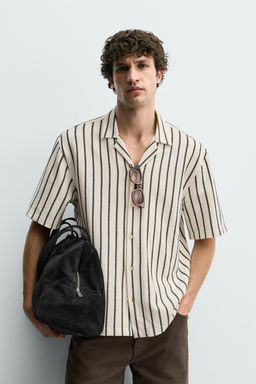 CAMISA ESTRUCTURA TEXTURA / Crudo / Negro