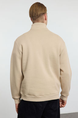 Bej Oversize/Genis Kesim Yaz? Nak?sl? Ici Polarl? Dik Yaka Fermuarl? Sweatshirt TMNAW25SW00073 - Trendyolmilla фото 5