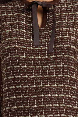 Kahverengi Dokulu K?sa / Mini Tuvit Gorunumlu Simli Triko Elbise TWOAW25EL00542