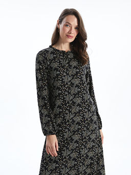 Ba?lamal? Yaka ?i?ekli Elbise