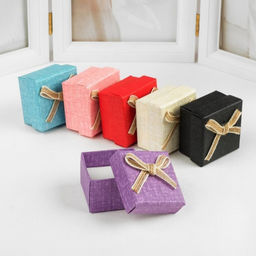 Цена за 6 шт. Коробочка подарочная под кольцо/серьги «Текстиль» яркий, 5×5 (размер полезной части 4.5×4.5 см), чёрная, вставка белая