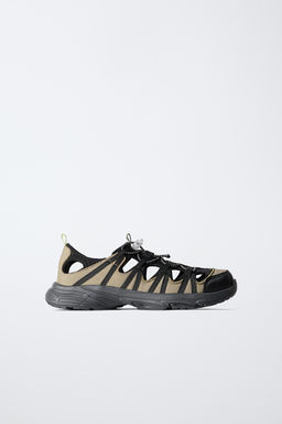 ZAPATILLA DEPORTIVA CANGREJERA / Negro
