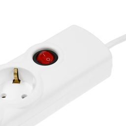 Сетевой фильтр Luazon Lighting, 5 розеток, 3 м, 3500 Вт, 3х1 мм2, 16 A, 220 В, c предохранителем, белый