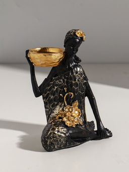 Фигурка - подсвечник на 1 свечу «Африканка в чёрном платье с цветами с золотом», полистоун, d=4.5 см, 11×13×16 см