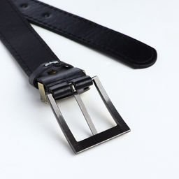 Ремень женский с винтом, 110×2.5 см, пряжка металл, золотистая, чёрный