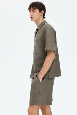 Pantal?n corto gofrado Relaxed Fit - H&m фото 9