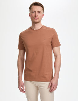 A__k Kahverengi Slim Fit %100 Pamuk Bisiklet Yaka Basic Ti__rt