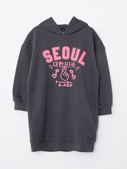 Kap??onlu Bask?l? Uzun Kollu K?z ?ocuk Elbise