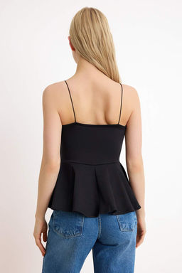 Siyah Peplum Havuz Yaka Ince Ask?l? Kolsuz Interlok Orme Bluz TWOSS26BZ00273 - Trendyolmilla фото 4