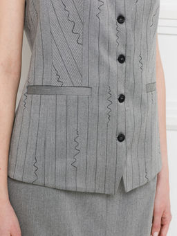 Жилет в полоску