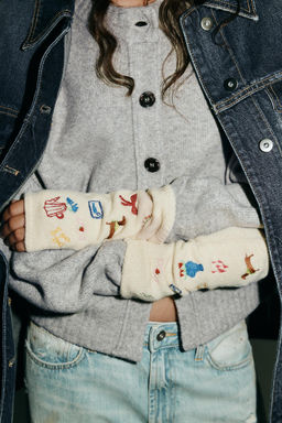 EMBROIDERED KNITTED MITTENS