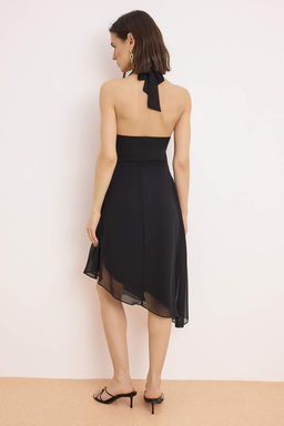 Siyah Duz Degaje Yaka Midi Dokuma Elbise TWOSS26EL00331