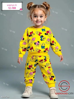 Костюм для девочки с рисунком