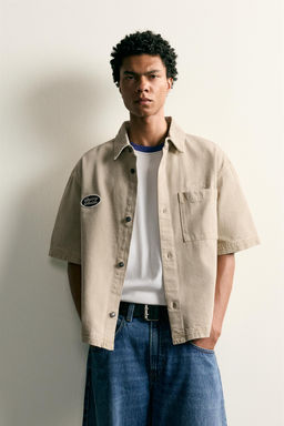 SOBRECAMISA BOXY FIT BORDADO PARCHES / Tostado - Zara фото 2