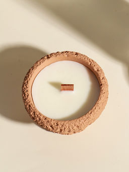 Свеча в вулканическом подсвечнике "Чаша" деревянный фитиль, персиковая 9,3х9,3х5,5 см