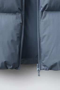 WATERPROOF QUILTED COAT