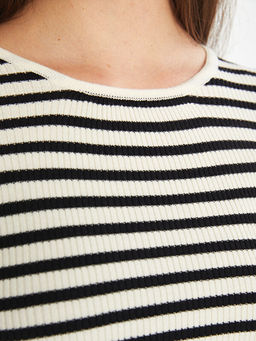 Bisiklet Yaka ?izgili Uzun Kollu Kad?n Triko Kazak