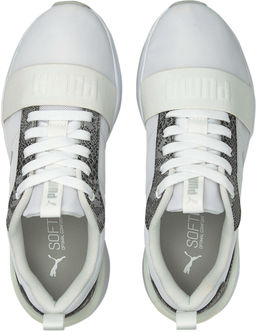 Кроссовки женские