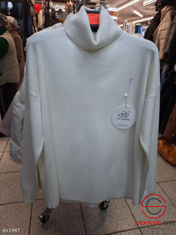 Свитер женский с горлом - Bruno фото 4